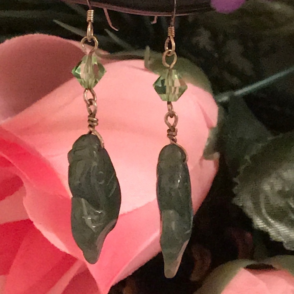 🔥ON SALE🔥3/$30🔥 💖 LA Design💖Swarovski Crystal Jade Earring